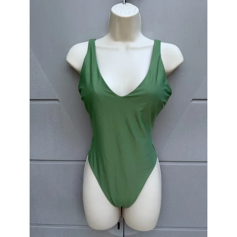 Lululemon Waterside V-Neck Cedar Green One Piece Swimsuit 8 Plunge Resort READ